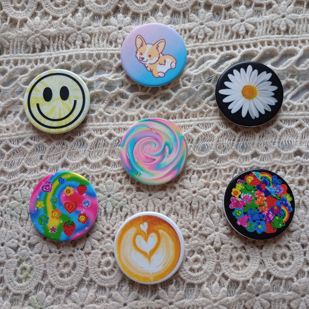 Lot Of Seven Cute Popsocket Tops